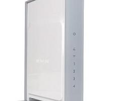 Routeur WiFi Netgear WNR834B pré n