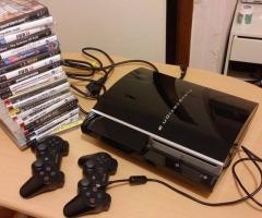 PS3 + 2 MANETTES + 21 JEUX