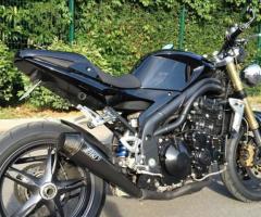 TRIUMPH SPEED TRIPLE 1050