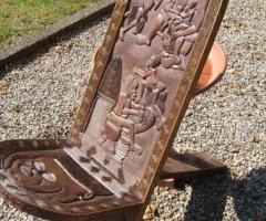 Chaise en bois exotique