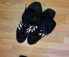 Sac de boxe + Gants de boxe + chaussures de boxe