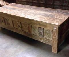 grande table basse en bois avec tiroirs - H: 46 cm