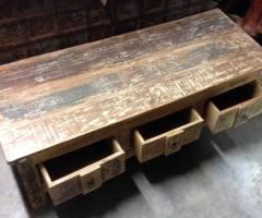 grande table basse en bois avec tiroirs - H: 46 cm