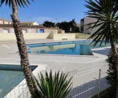 LE CAP D AGDE: Rez de jardin studio piscine parking sur le Mont Saint Martin