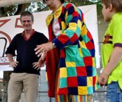 Anniversaire clown, spectacles écoles,mime,artistes de rue,statue vivante,échassiers