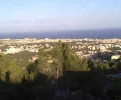 terrain urbain. 40 km au sud de Barcelone