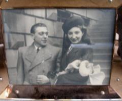 Ancien cadre en bel état.