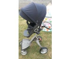 POUSSETTE et COSY STOKKE XPLORY