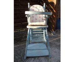 ancienne chaise de bebe