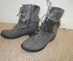 Bottines grises T 38